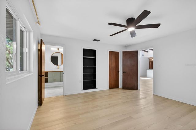 719 W NELSON STREET, Tavares, FL 32778