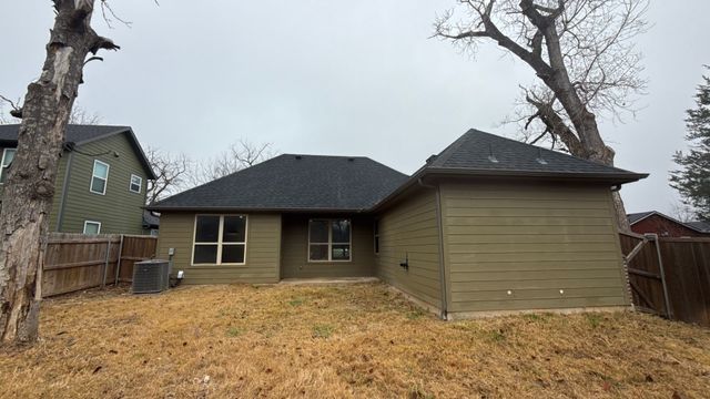 1020 Rice Street, Denison, TX 75020