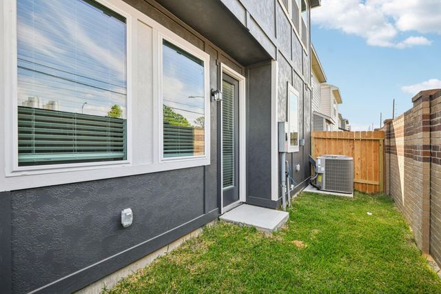 10002 Rustic Charm Street, Houston, TX 77080