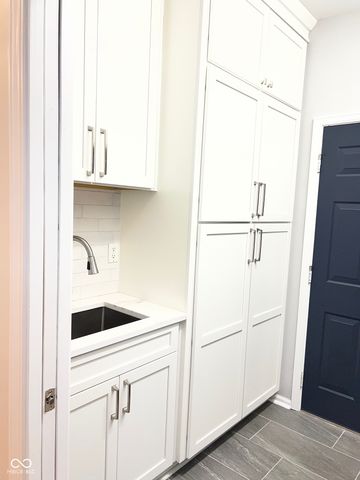 5484 Laurel Crest Run, Noblesville, IN 46062