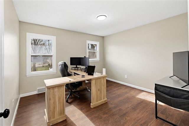 710 SW Murray Road, Lee's Summit, MO 64081