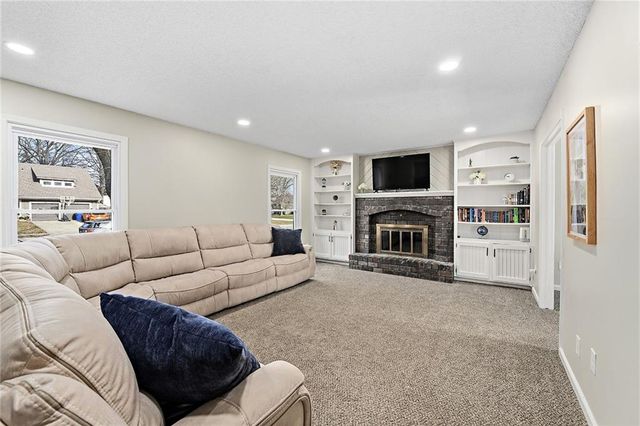 710 SW Murray Road, Lee's Summit, MO 64081