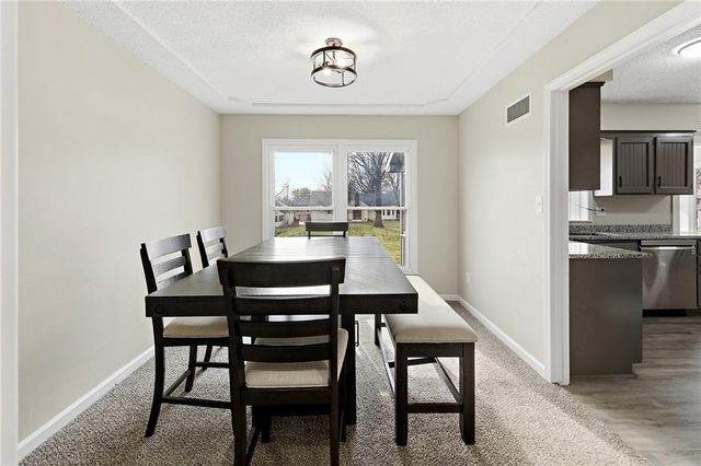 710 SW Murray Road, Lee's Summit, MO 64081