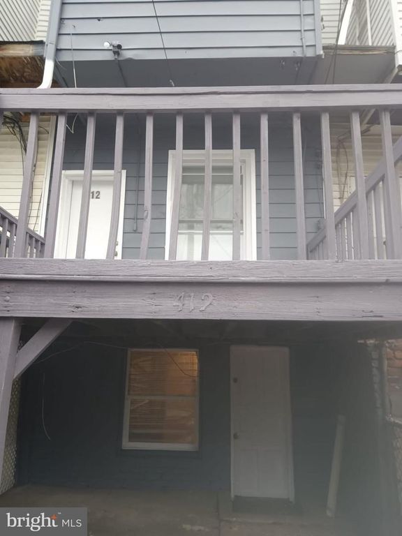Image 3 of property listing at 412 N CURLEY ST, Baltimore, MD 21224