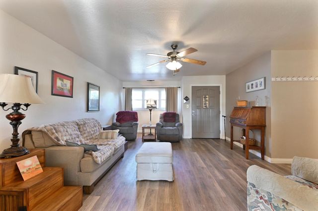 10471 Mariposa Ave, Jackson, CA 95642