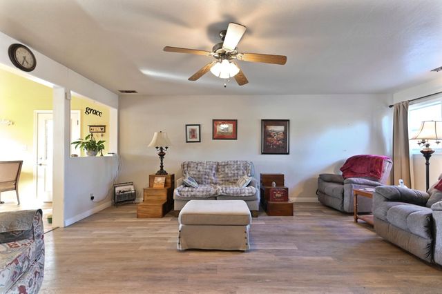 10471 Mariposa Ave, Jackson, CA 95642