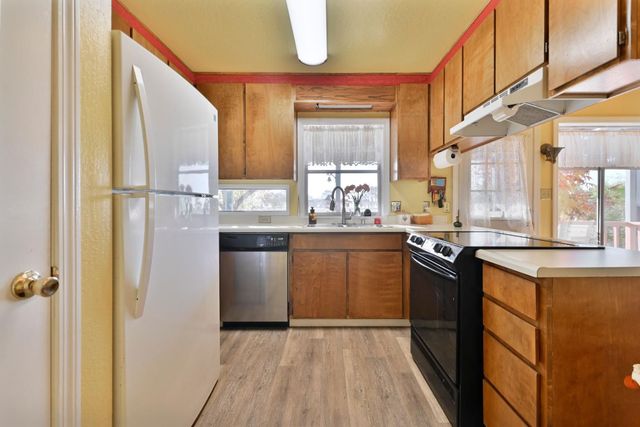 10471 Mariposa Ave, Jackson, CA 95642