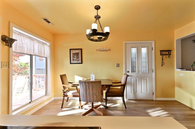 10471 Mariposa Ave, Jackson, CA 95642