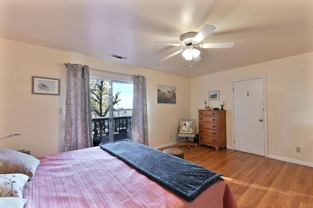 10471 Mariposa Ave, Jackson, CA 95642