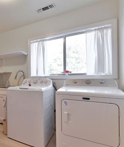 10471 Mariposa Ave, Jackson, CA 95642