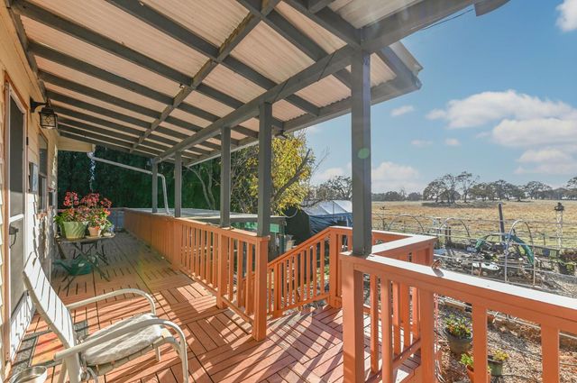 10471 Mariposa Ave, Jackson, CA 95642