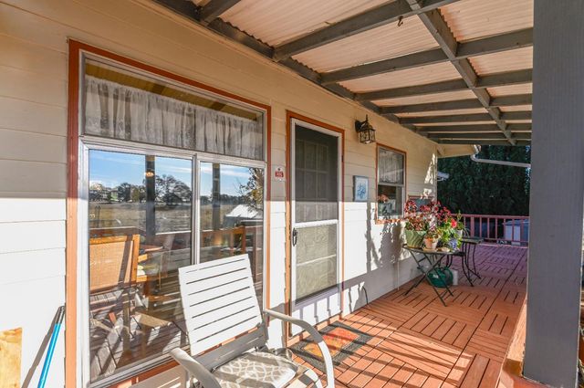 10471 Mariposa Ave, Jackson, CA 95642