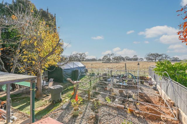 10471 Mariposa Ave, Jackson, CA 95642