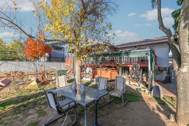 10471 Mariposa Ave, Jackson, CA 95642