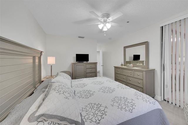 5133 Brisata Circle P, Boynton Beach, FL 33437