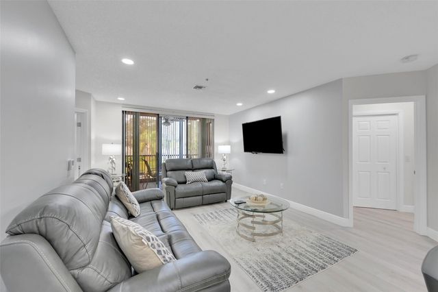 5133 Brisata Circle P, Boynton Beach, FL 33437