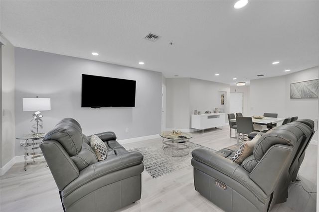 5133 Brisata Circle P, Boynton Beach, FL 33437