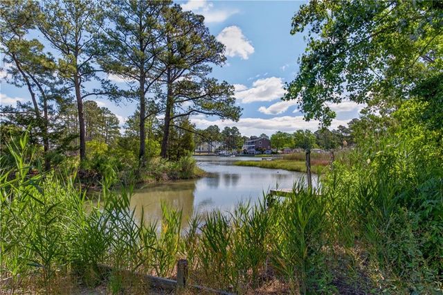 1407 Back Creek RD, Seaford, VA 23696