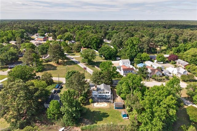1407 Back Creek RD, Seaford, VA 23696