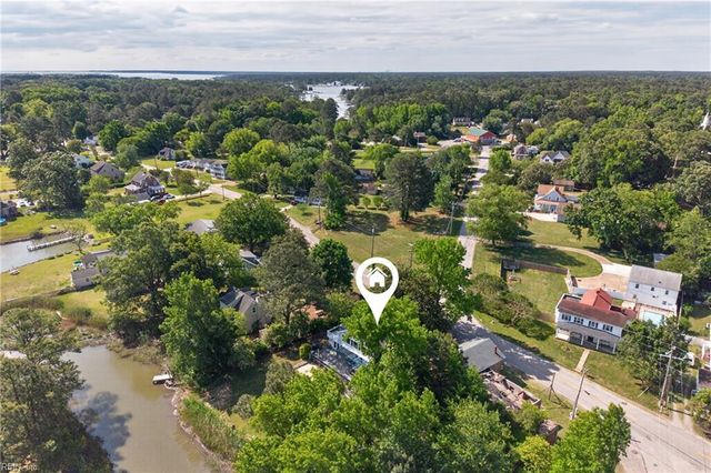 1407 Back Creek RD, Seaford, VA 23696