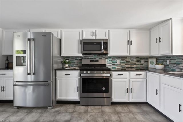 1407 Back Creek RD, Seaford, VA 23696