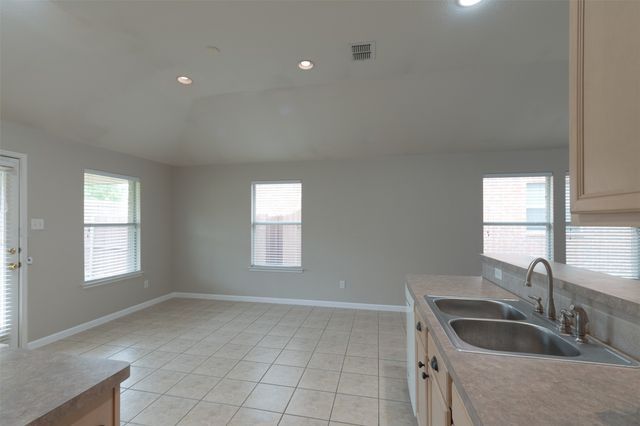 1027 Shackelford Lane, Forney, TX 75126