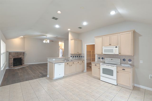 1027 Shackelford Lane, Forney, TX 75126