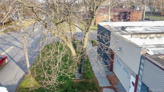 18907 SCHOOLCRAFT, Detroit, MI 48223