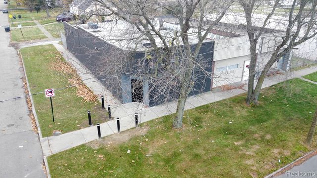 18907 SCHOOLCRAFT, Detroit, MI 48223