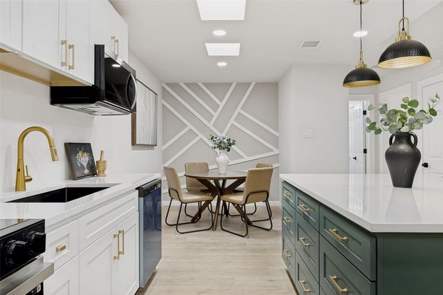 2102 Avignon Drive, Carrollton, TX 75007