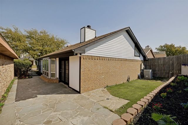 2102 Avignon Drive, Carrollton, TX 75007