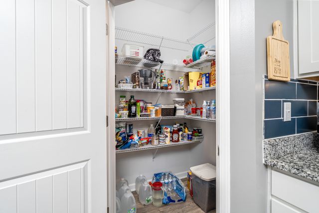 401 Lauren Ln, Chapel Hill, TN 37034