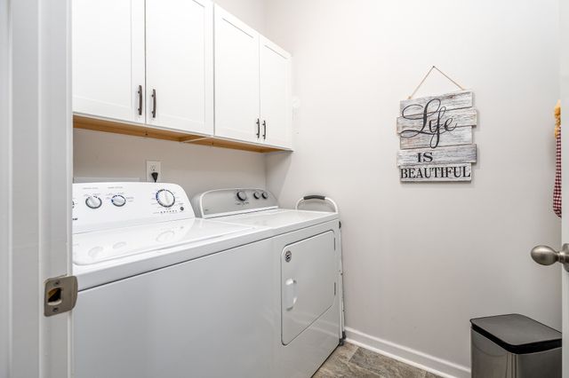 401 Lauren Ln, Chapel Hill, TN 37034