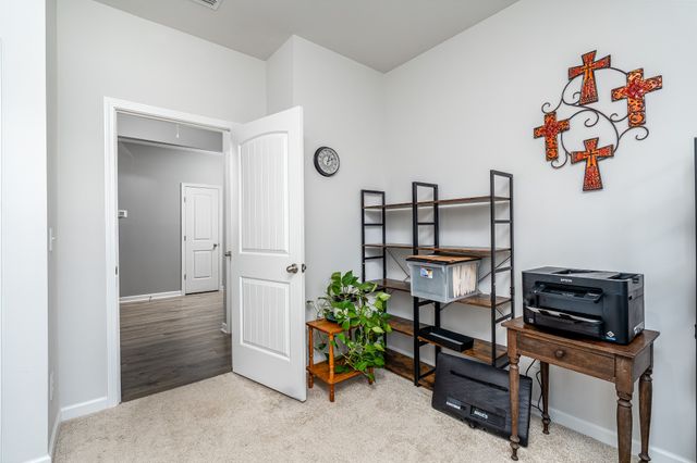 401 Lauren Ln, Chapel Hill, TN 37034