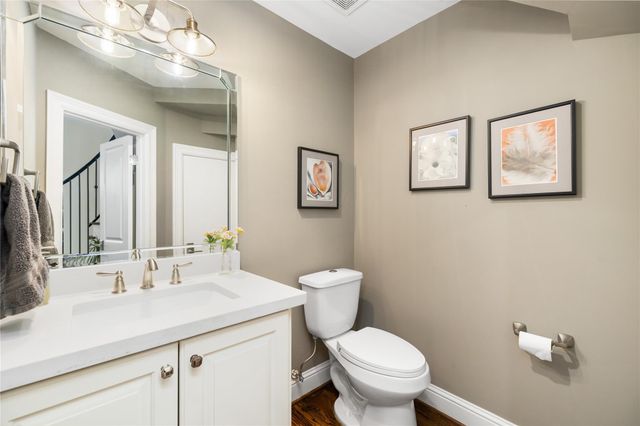 1705 Chippendale Road, Houston, TX 77018