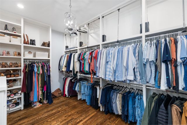 1705 Chippendale Road, Houston, TX 77018