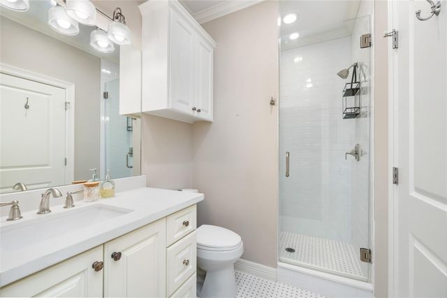 1705 Chippendale Road, Houston, TX 77018