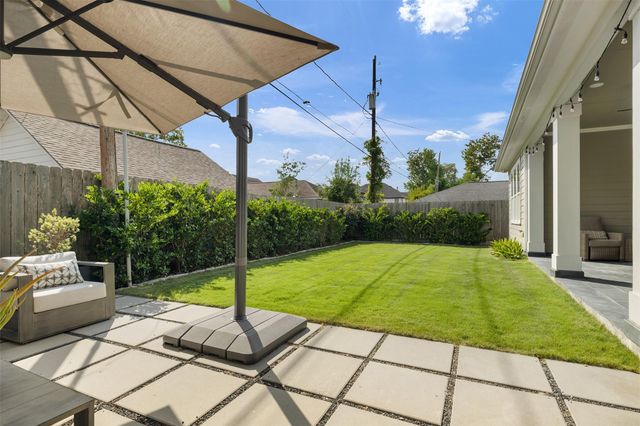 1705 Chippendale Road, Houston, TX 77018