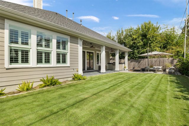 1705 Chippendale Road, Houston, TX 77018