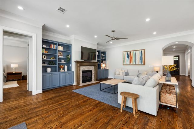 1705 Chippendale Road, Houston, TX 77018