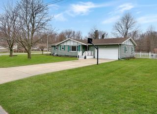 1913 Orchard Drive, Stevensville, MI 49127
