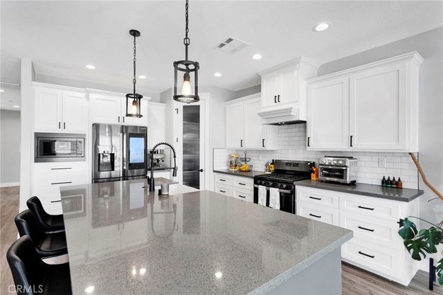 12634 Spring Valley Parkway, Victorville, CA 92395