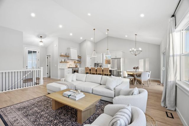 534 175th Avenue NE, Andover, MN 55304