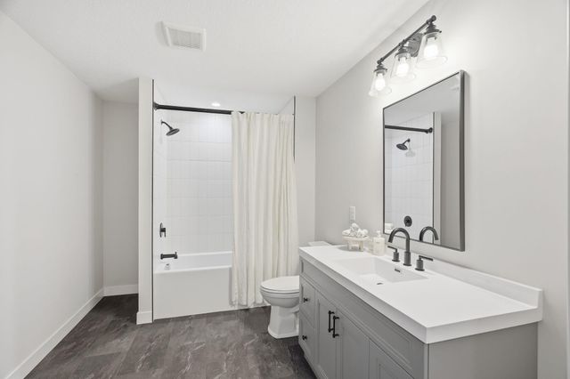 534 175th Avenue NE, Andover, MN 55304