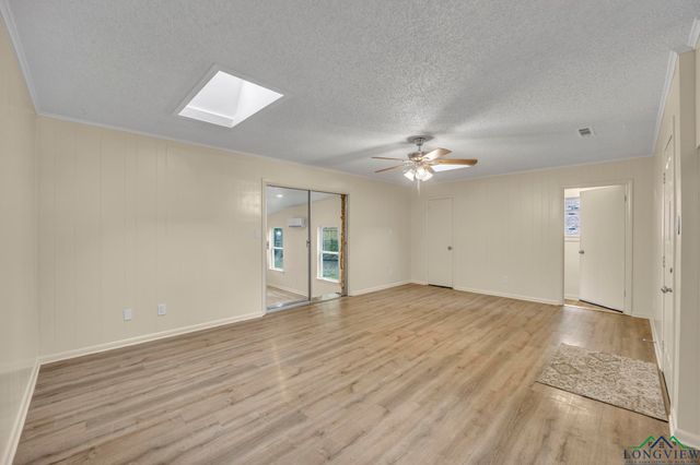 808 Meadowbrook Dr, Longview, TX 75601