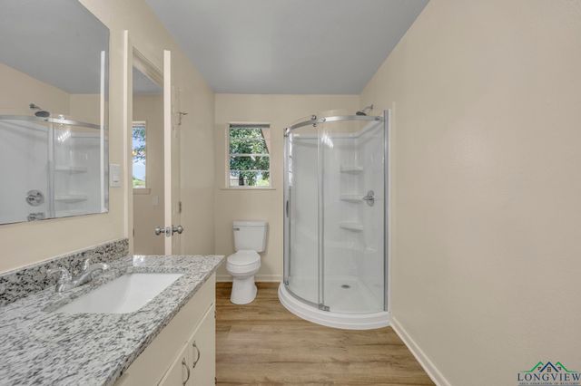 808 Meadowbrook Dr, Longview, TX 75601