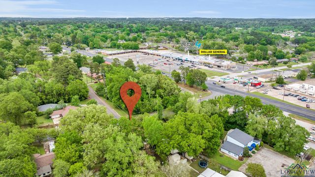 808 Meadowbrook Dr, Longview, TX 75601