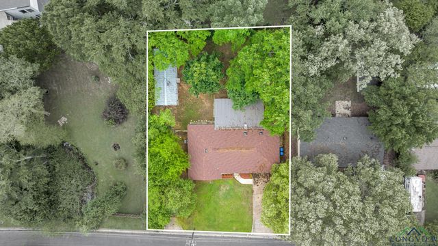 808 Meadowbrook Dr, Longview, TX 75601