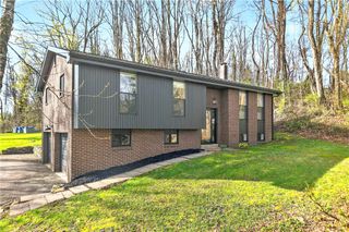 224 Salem Church Rd, Rostraver, PA 15012