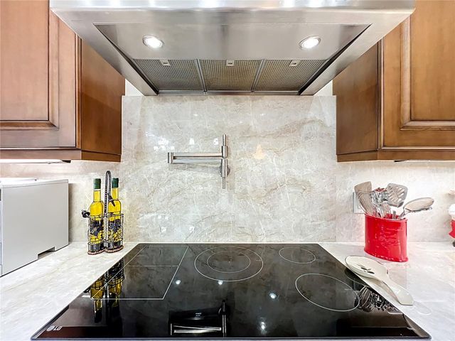 587 BROADOAK LOOP, Sanford, FL 32771